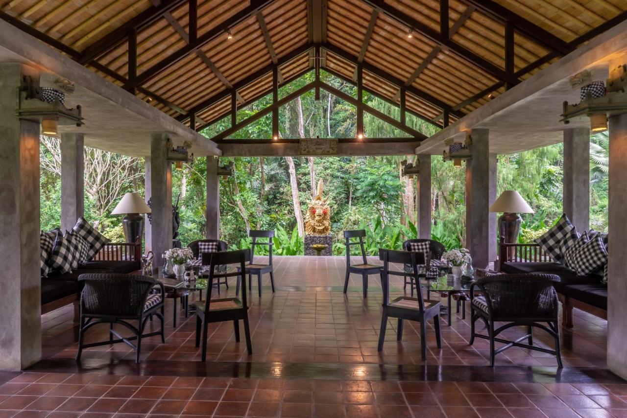 Dua Dari, A By Hadiprana Villa *